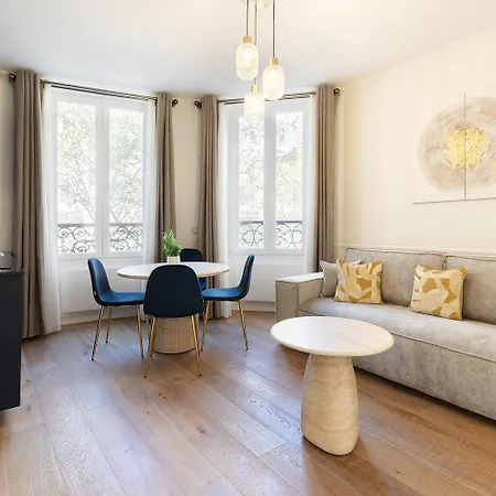Pick A Flat's In Batignolles - Rue Gauthey * Paris